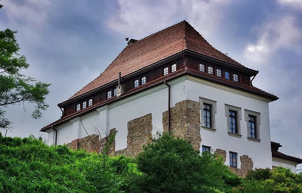 Muzeum - Dwory Karwacjanów i Gładyszów w Gorlicach