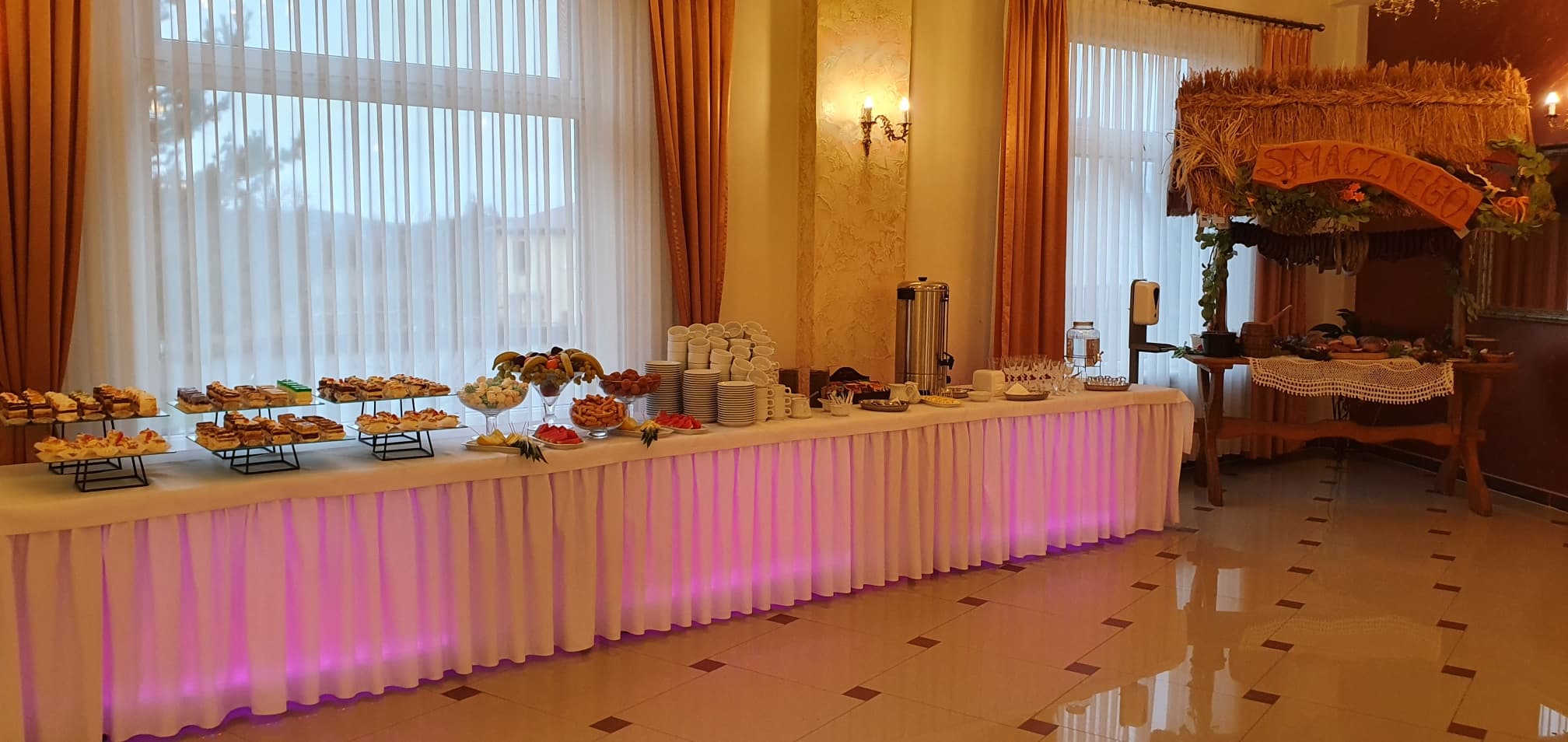 Hotel & Restauracja Okrąglak