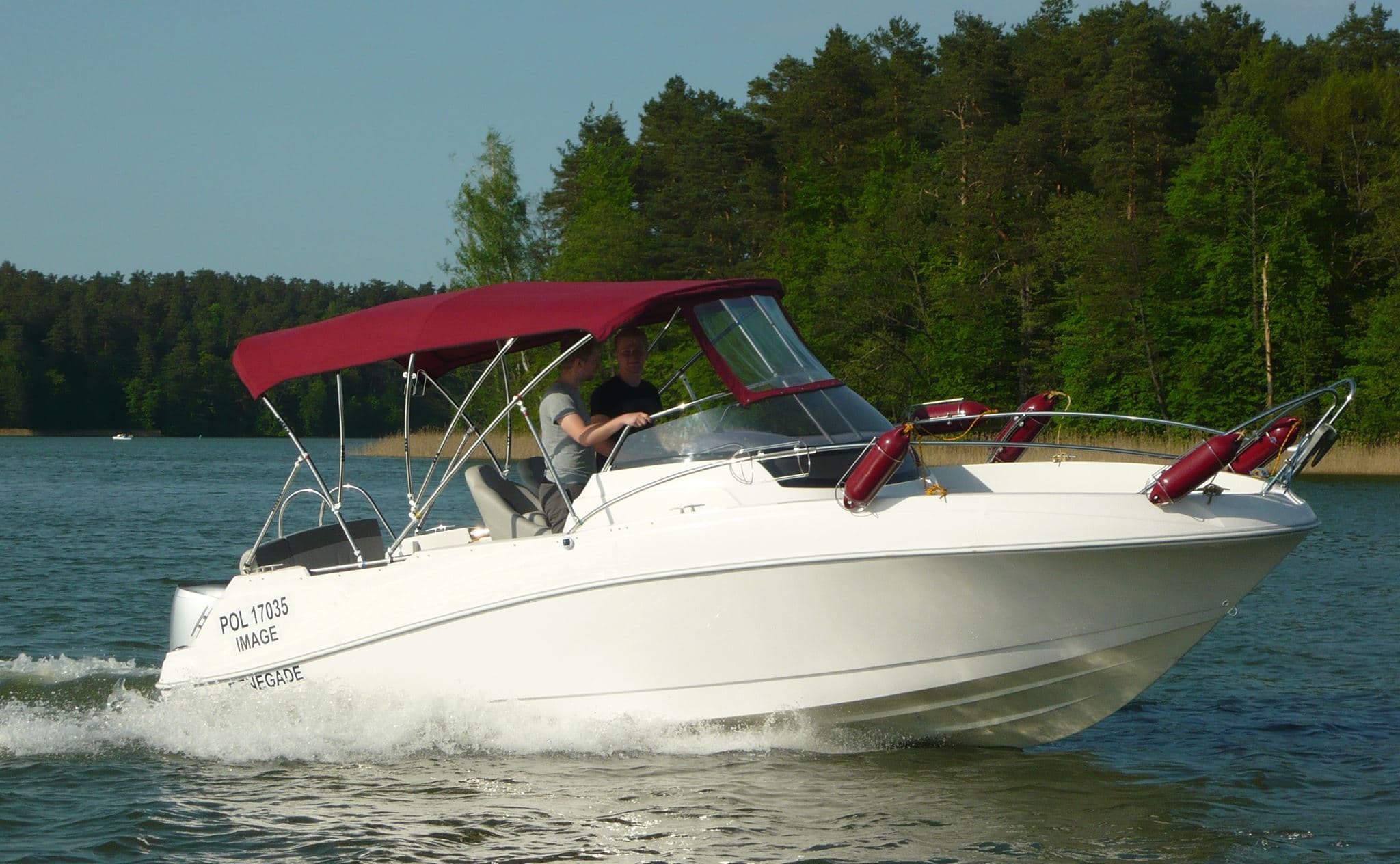 Szkolenia i Egzaminy Motorowodne Król Yacht