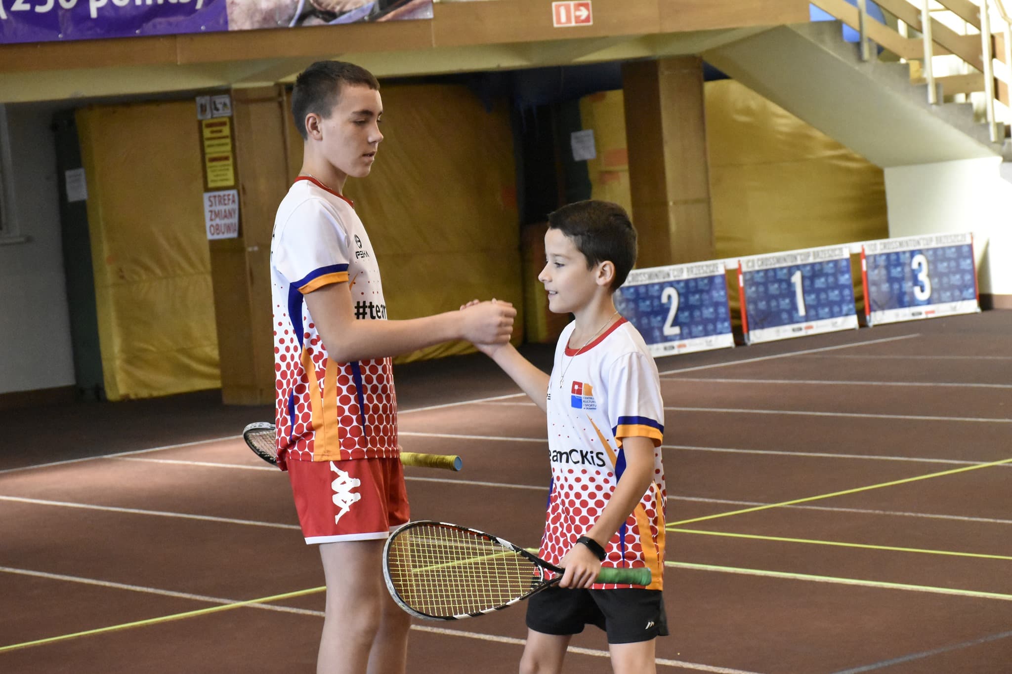 Hala Sportowa w Brzeszczach
