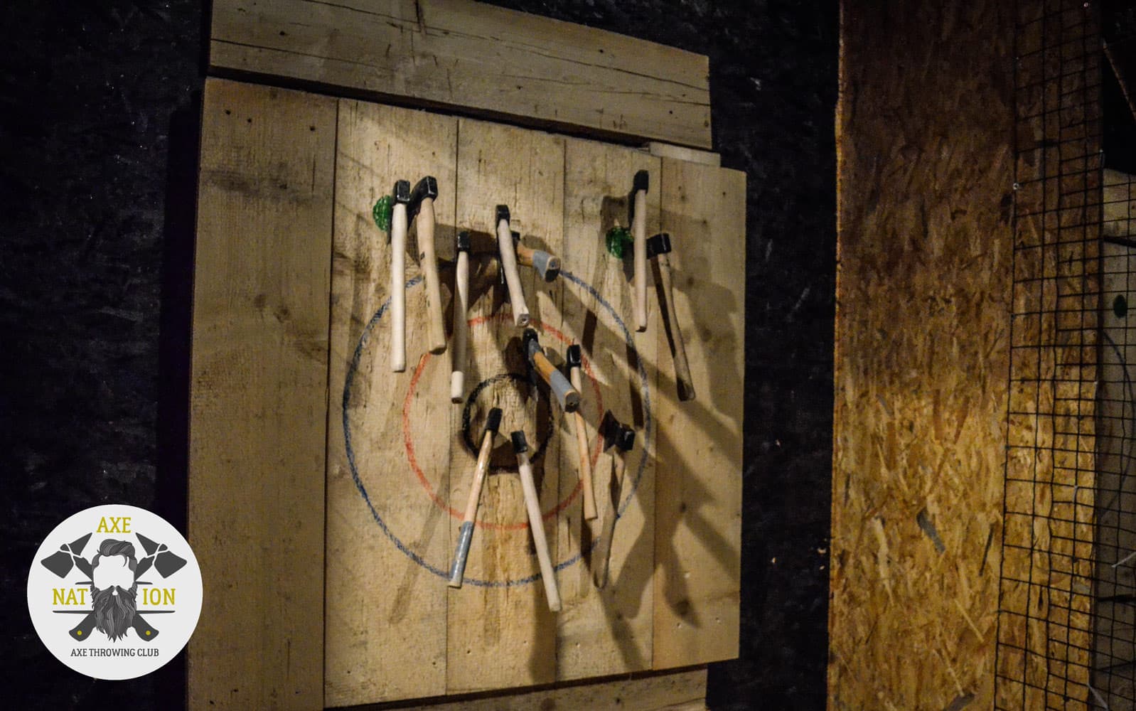 Axe Nation - axe throwing Kraków