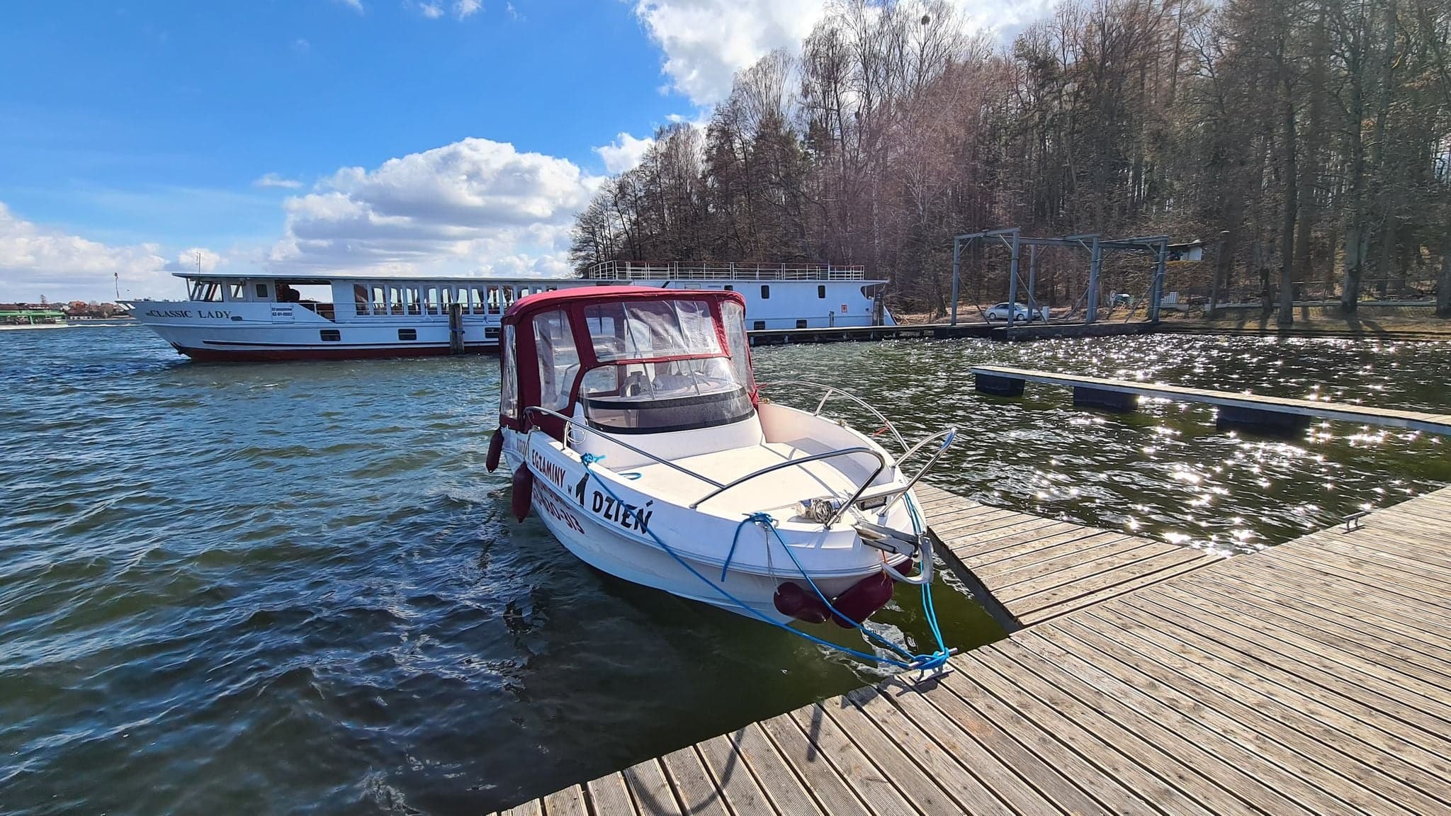 Szkolenia i Egzaminy Motorowodne Król Yacht
