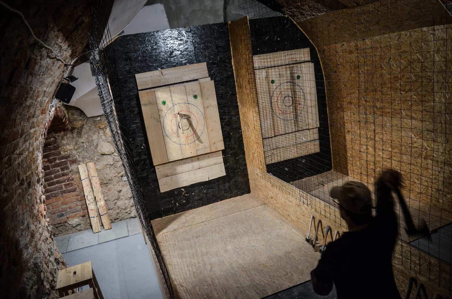 Axe Nation - axe throwing Kraków