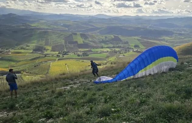 FlyingMan - szkoła paralotniowa