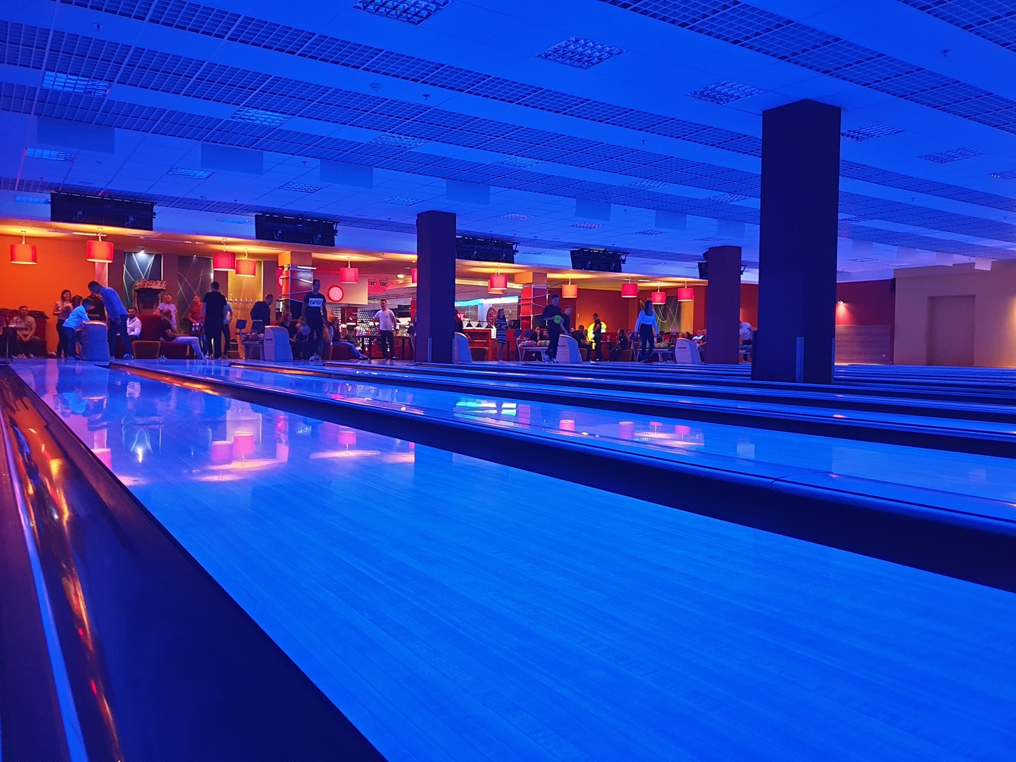MK Bowling & Kosmos Club